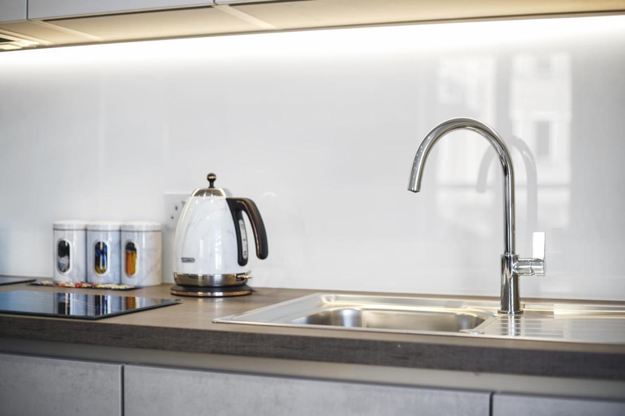 Flat 1 Bridge House Apartment Staines-upon-Thames Ngoại thất bức ảnh
